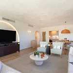 Апартаменти Incosol